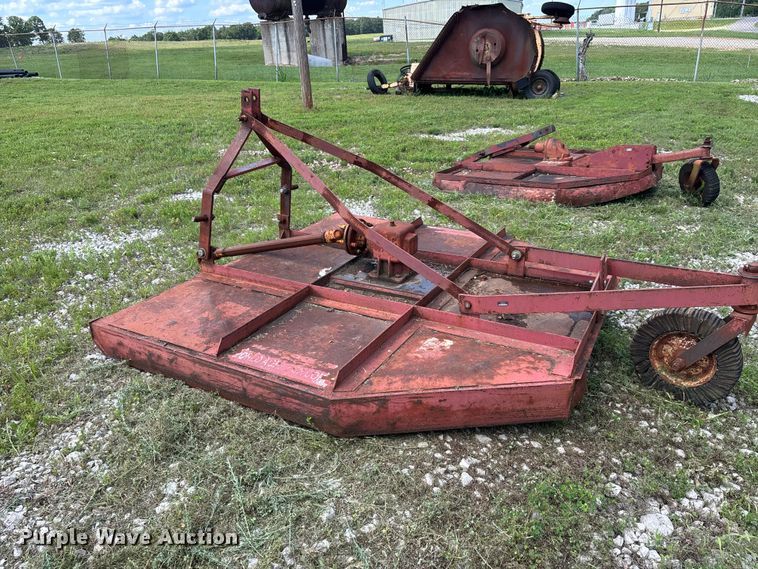 image for item EJ7831 (4) mowers