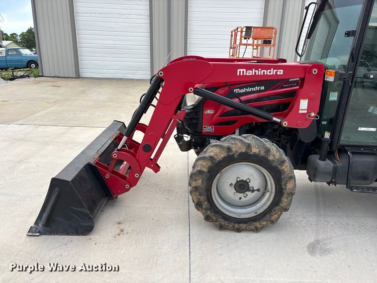 image for item EO4285 2015 Mahindra 2565 Shuttle MFWD tractor