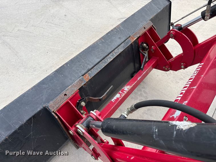 image for item EO4285 2015 Mahindra 2565 Shuttle MFWD tractor