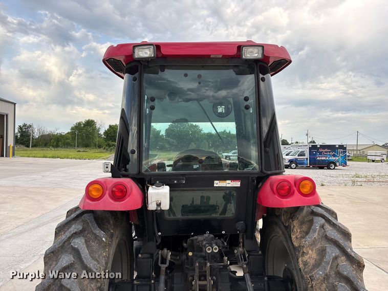 image for item EO4285 2015 Mahindra 2565 Shuttle MFWD tractor