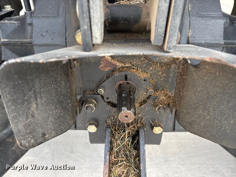 image for item EO4285 2015 Mahindra 2565 Shuttle MFWD tractor