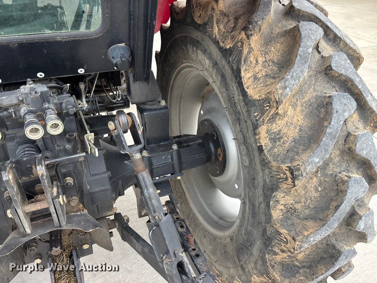 image for item EO4285 2015 Mahindra 2565 Shuttle MFWD tractor