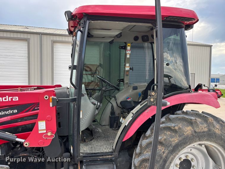 image for item EO4285 2015 Mahindra 2565 Shuttle MFWD tractor