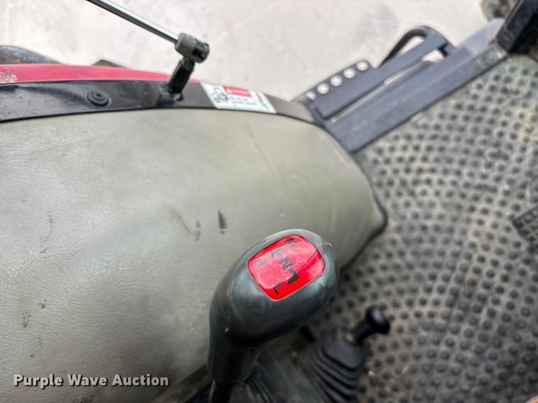 image for item EO4285 2015 Mahindra 2565 Shuttle MFWD tractor