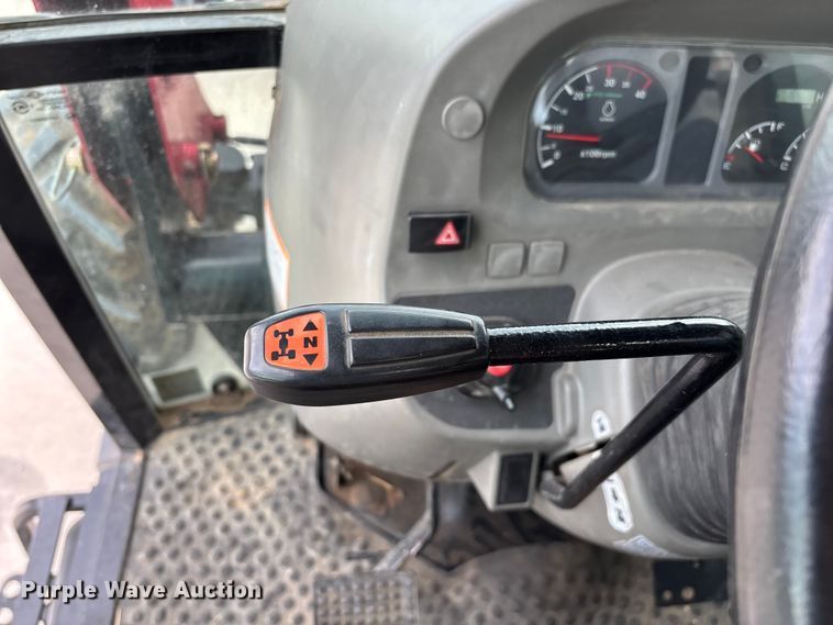 image for item EO4285 2015 Mahindra 2565 Shuttle MFWD tractor