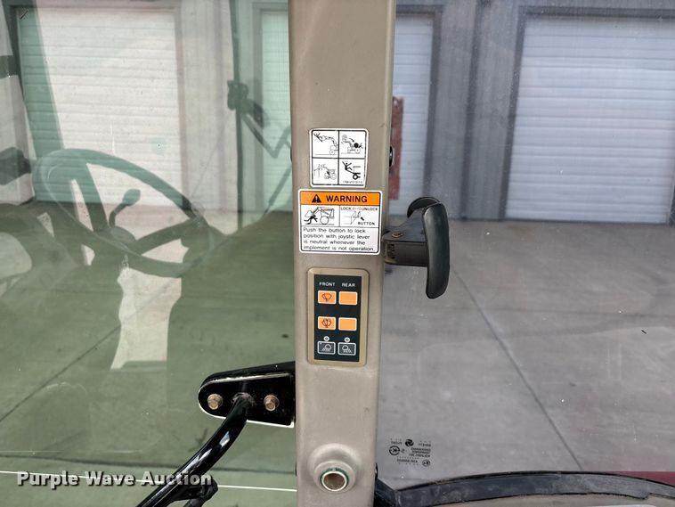 image for item EO4285 2015 Mahindra 2565 Shuttle MFWD tractor