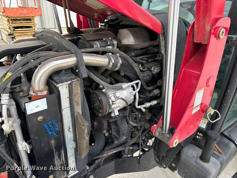 image for item EO4285 2015 Mahindra 2565 Shuttle MFWD tractor