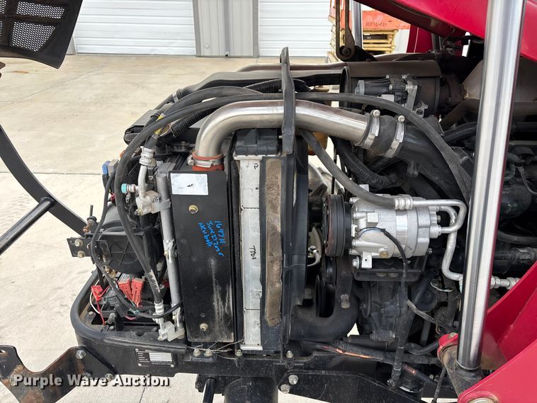 image for item EO4285 2015 Mahindra 2565 Shuttle MFWD tractor