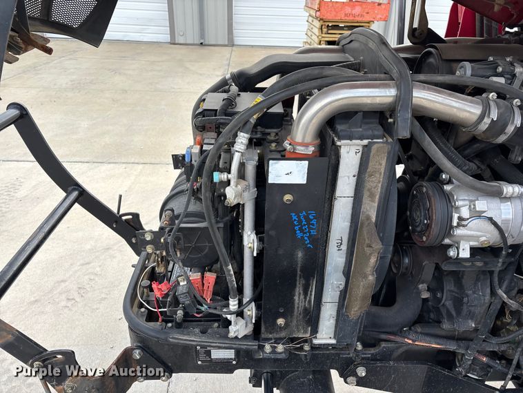 image for item EO4285 2015 Mahindra 2565 Shuttle MFWD tractor