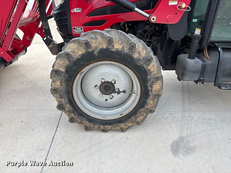 image for item EO4285 2015 Mahindra 2565 Shuttle MFWD tractor