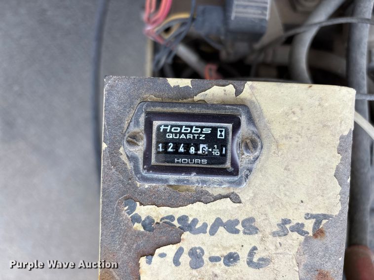 image for item EO4286 2000 JLG 3246E2 scissor lift
