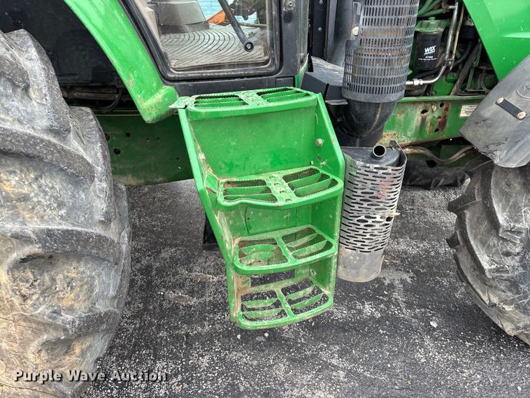 image for item EO4314 2013 John Deere 6115M MFWD tractor