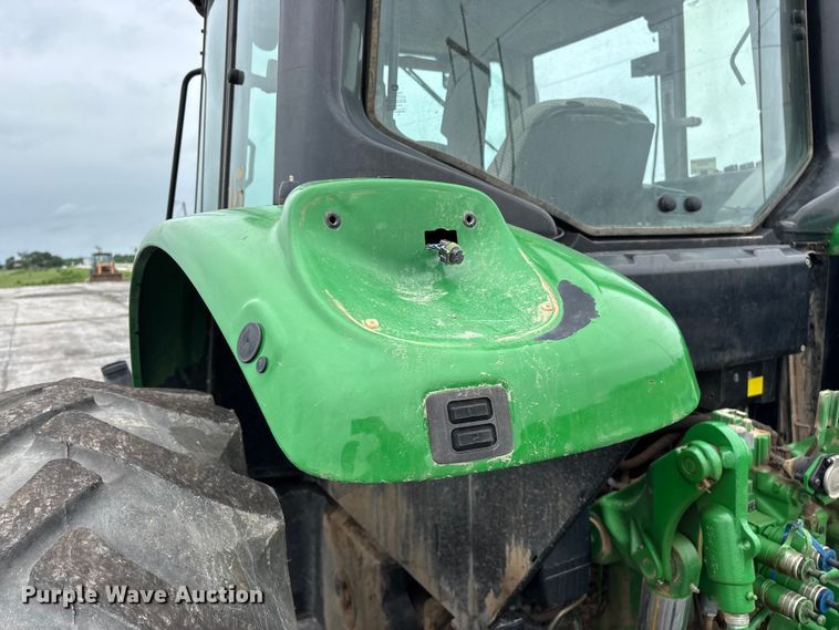 image for item EO4314 2013 John Deere 6115M MFWD tractor