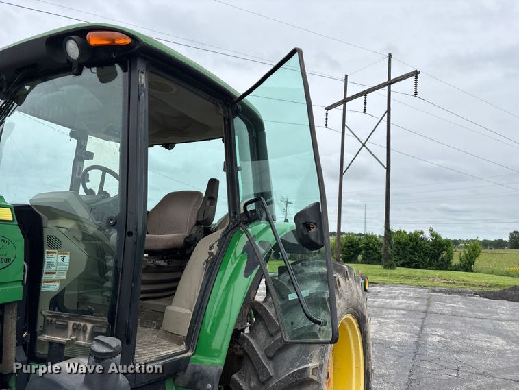 image for item EO4314 2013 John Deere 6115M MFWD tractor