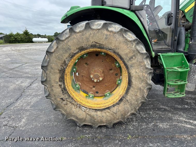image for item EO4314 2013 John Deere 6115M MFWD tractor
