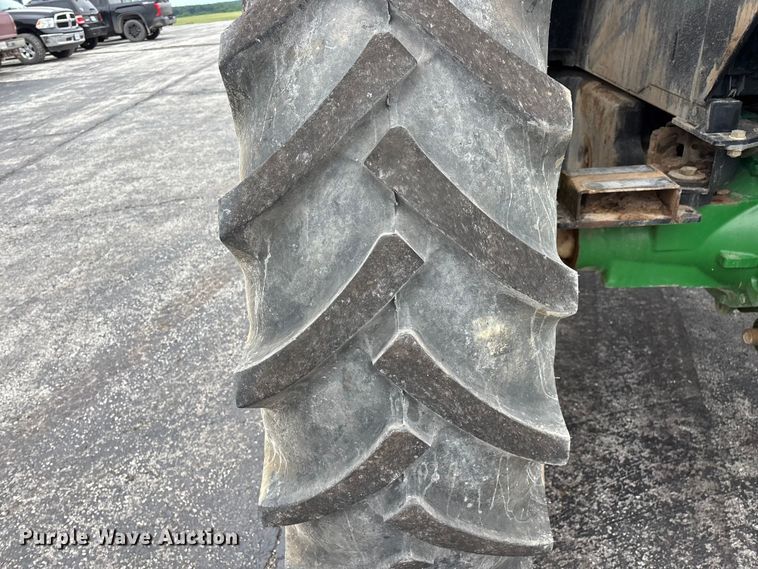 image for item EO4314 2013 John Deere 6115M MFWD tractor