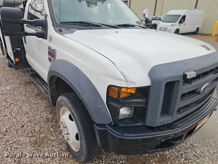 image for item EO7325 2010 Ford F550 bucket truck