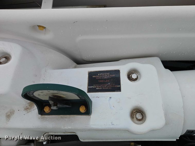 image for item EO7325 2010 Ford F550 bucket truck