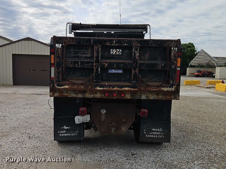 image for item EO7326 2014 International 7300 dump truck