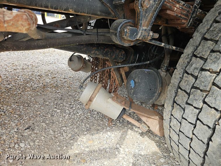image for item EO7326 2014 International 7300 dump truck