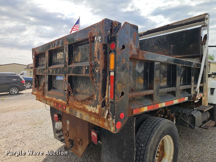 image for item EO7326 2014 International 7300 dump truck