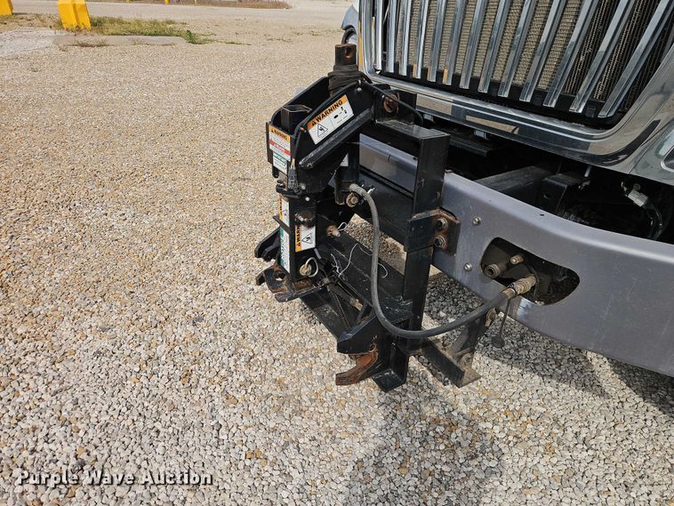 image for item EO7326 2014 International 7300 dump truck