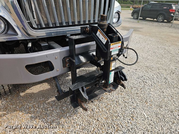 image for item EO7326 2014 International 7300 dump truck