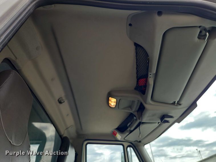 image for item EO7326 2014 International 7300 dump truck