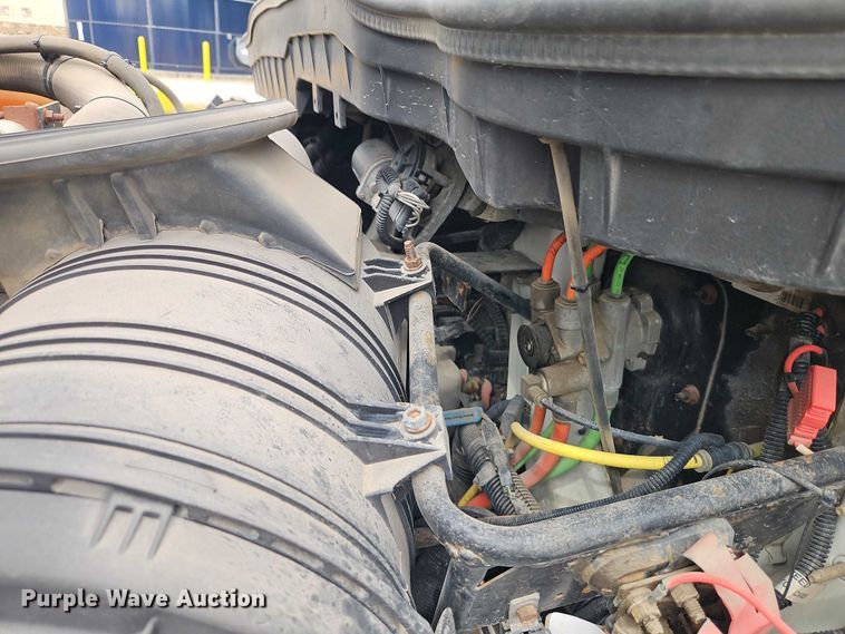 image for item EO7326 2014 International 7300 dump truck