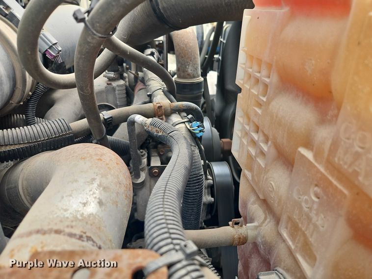 image for item EO7326 2014 International 7300 dump truck
