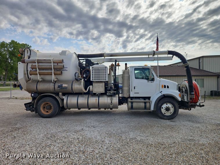 image for item EO7328 2009 Sterling L7500 sewer jetter truck