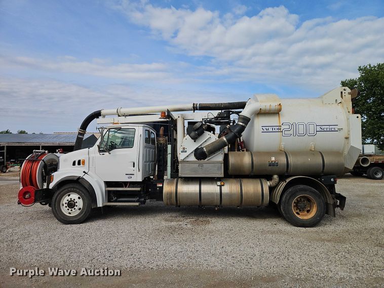 image for item EO7328 2009 Sterling L7500 sewer jetter truck