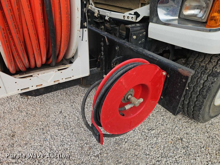 image for item EO7328 2009 Sterling L7500 sewer jetter truck