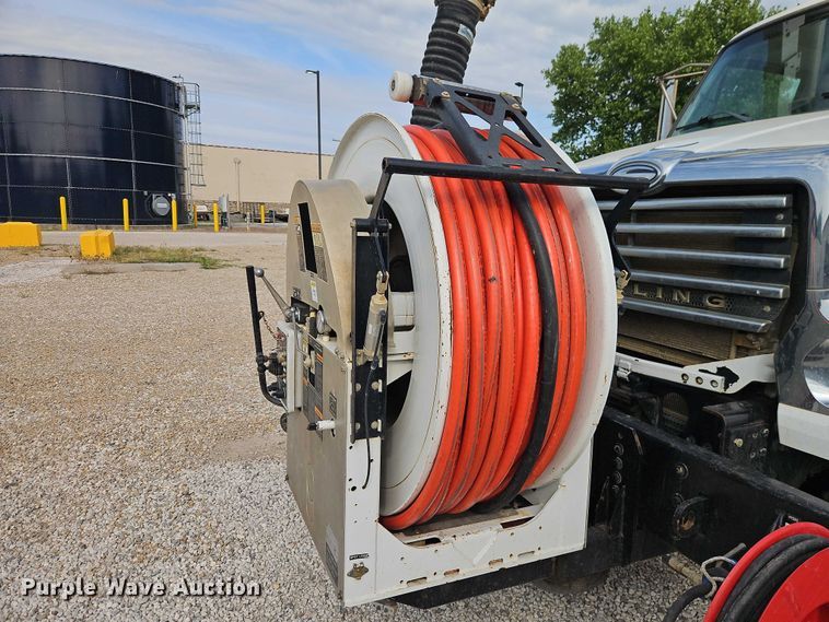 image for item EO7328 2009 Sterling L7500 sewer jetter truck