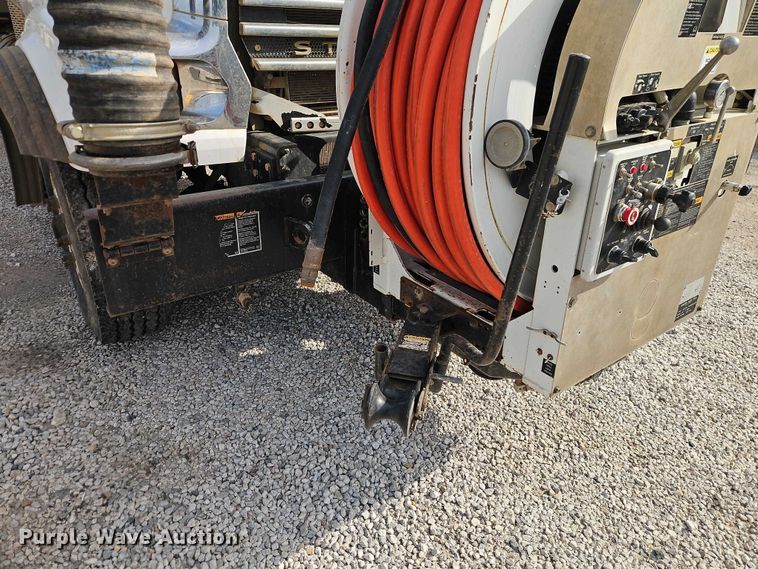 image for item EO7328 2009 Sterling L7500 sewer jetter truck