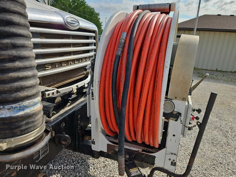 image for item EO7328 2009 Sterling L7500 sewer jetter truck