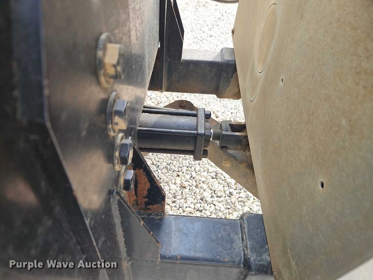 image for item EO7328 2009 Sterling L7500 sewer jetter truck