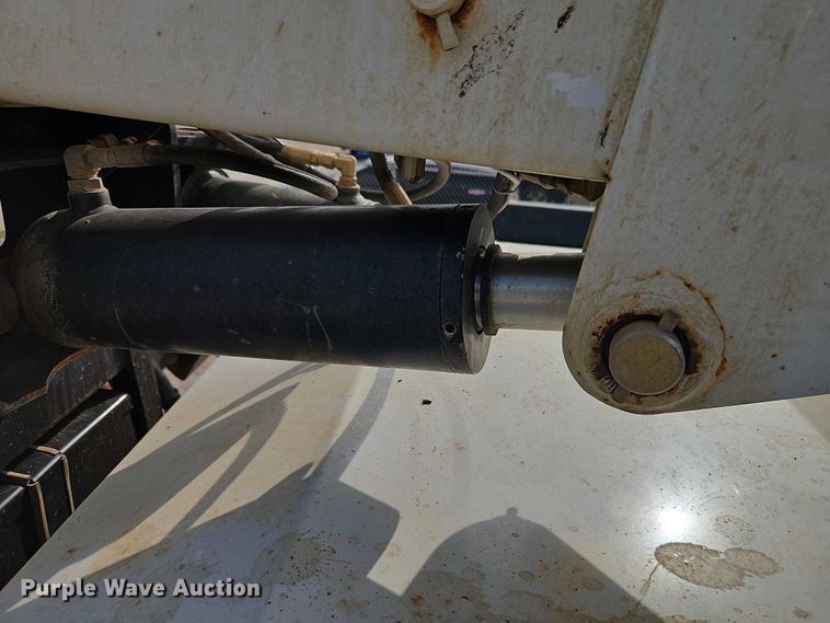image for item EO7328 2009 Sterling L7500 sewer jetter truck
