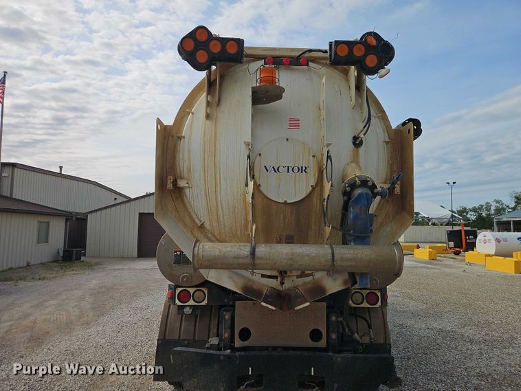 image for item EO7328 2009 Sterling L7500 sewer jetter truck