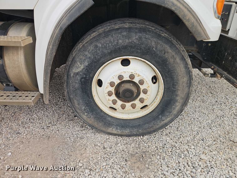 image for item EO7328 2009 Sterling L7500 sewer jetter truck