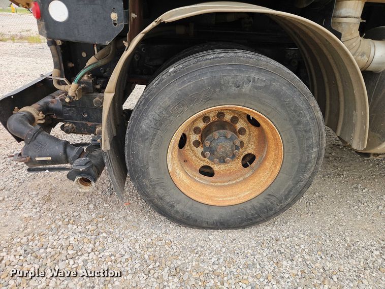 image for item EO7328 2009 Sterling L7500 sewer jetter truck