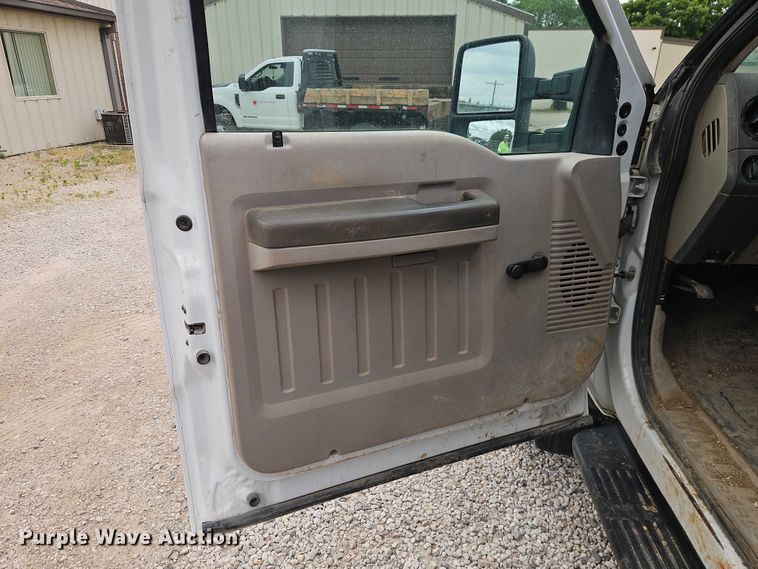 image for item EO7350 2009 Ford F450 Super Duty dump truck