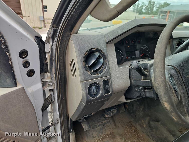 image for item EO7350 2009 Ford F450 Super Duty dump truck