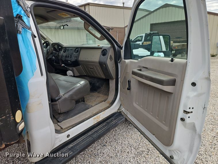 image for item EO7350 2009 Ford F450 Super Duty dump truck