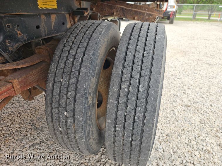 image for item EO7350 2009 Ford F450 Super Duty dump truck