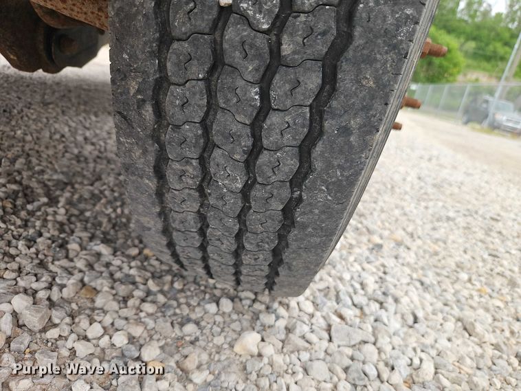 image for item EO7350 2009 Ford F450 Super Duty dump truck