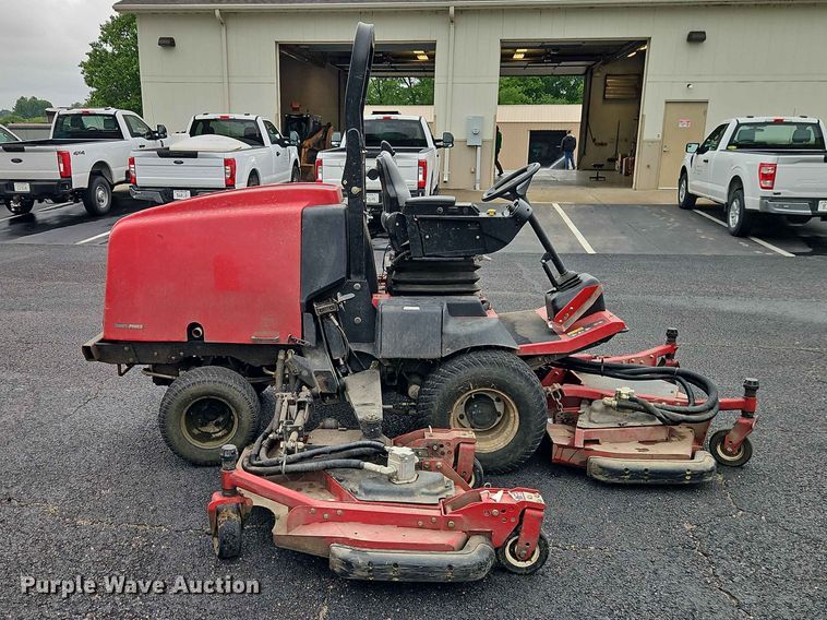image for item EO7380 2017 Toro Groundsmaster 4000D lawn mower