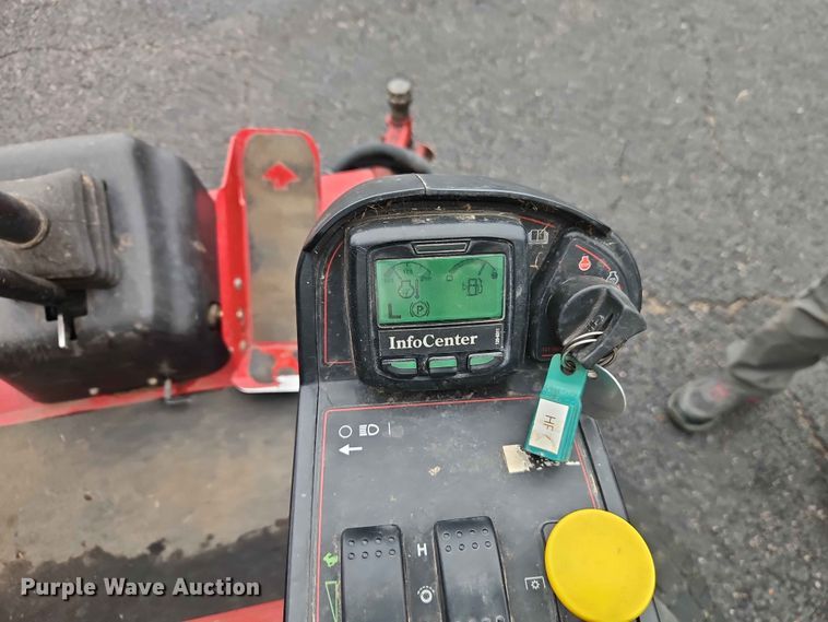 image for item EO7380 2017 Toro Groundsmaster 4000D lawn mower