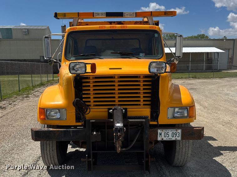image for item ER0485 1996 International 4900 dump truck