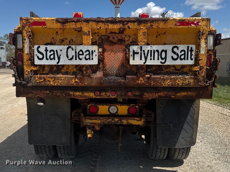 image for item ER0485 1996 International 4900 dump truck